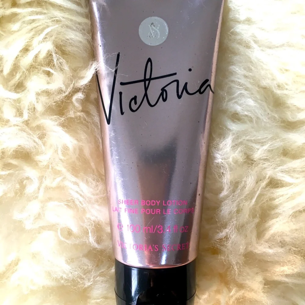 Victoria’s Secret body lotion 100ml - Picture 1 of 3